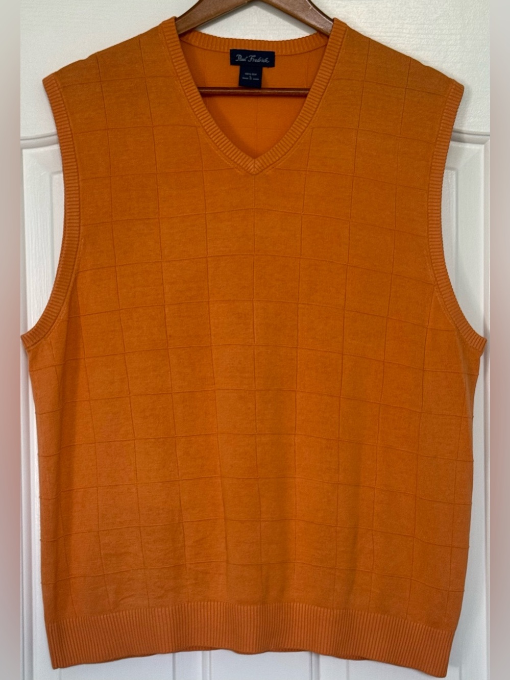 Paul Fredrick 100% Silk Sweater Vest Men’s L Burnt Orange V-Neck Preppy
